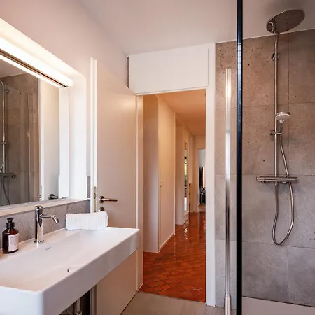 Апартаменты Design-suite Das Kaiser Mit 2 Schlafzimmern Und Hallenbad Und Sauna Обераудорф